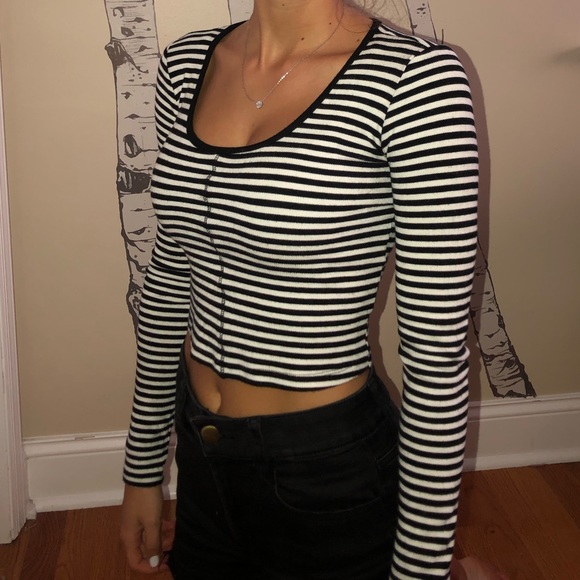 Stripped tops - Picture 2 of 3